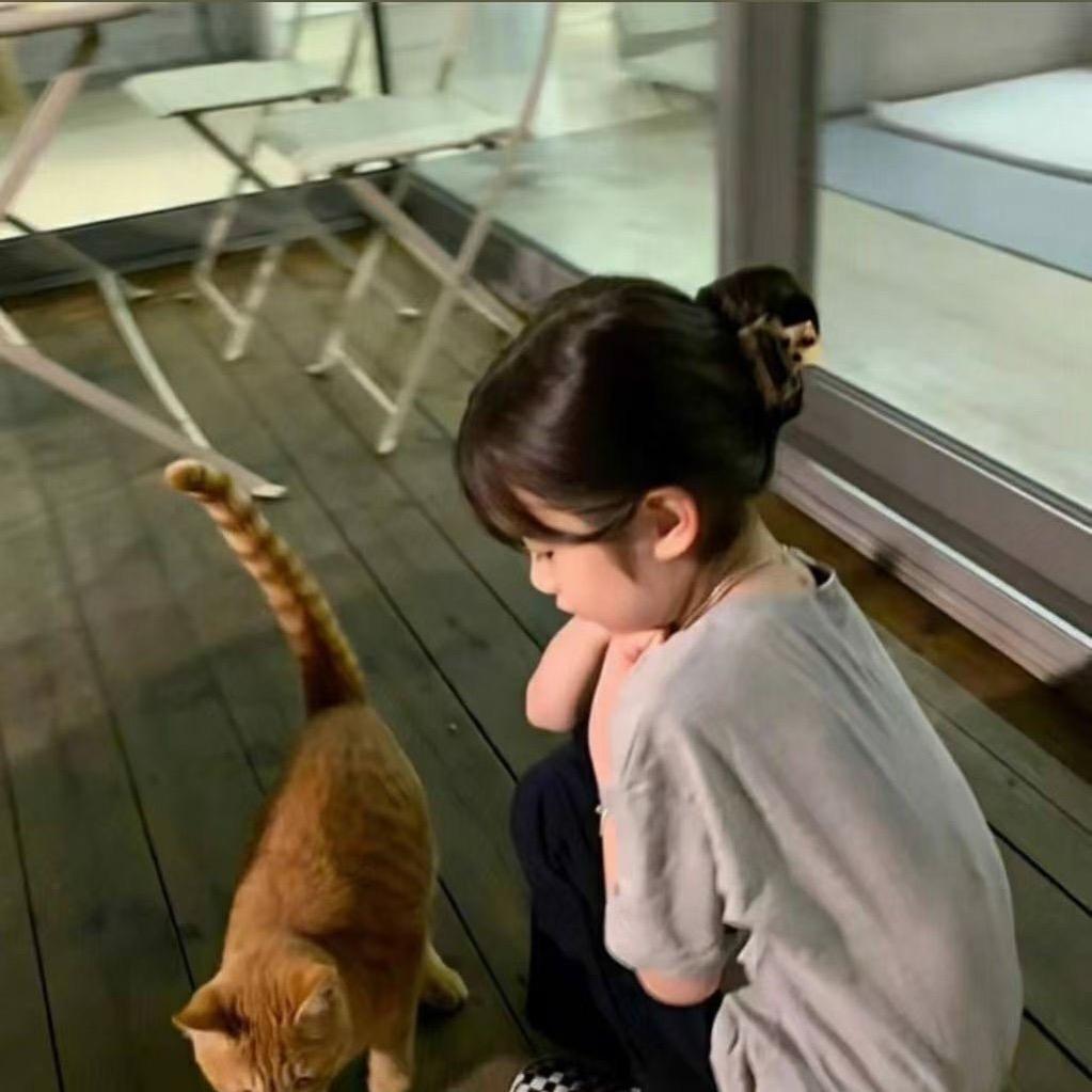 甜甜.