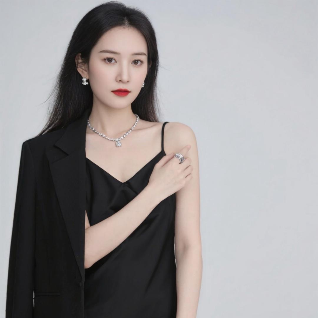 养金毛的白羊女