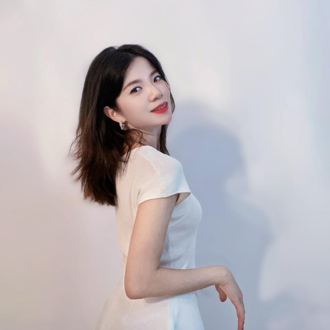 万万