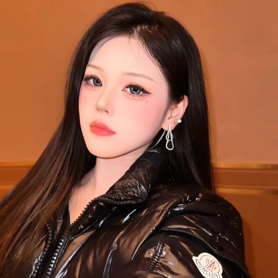 潮牌轻奢Lisa
