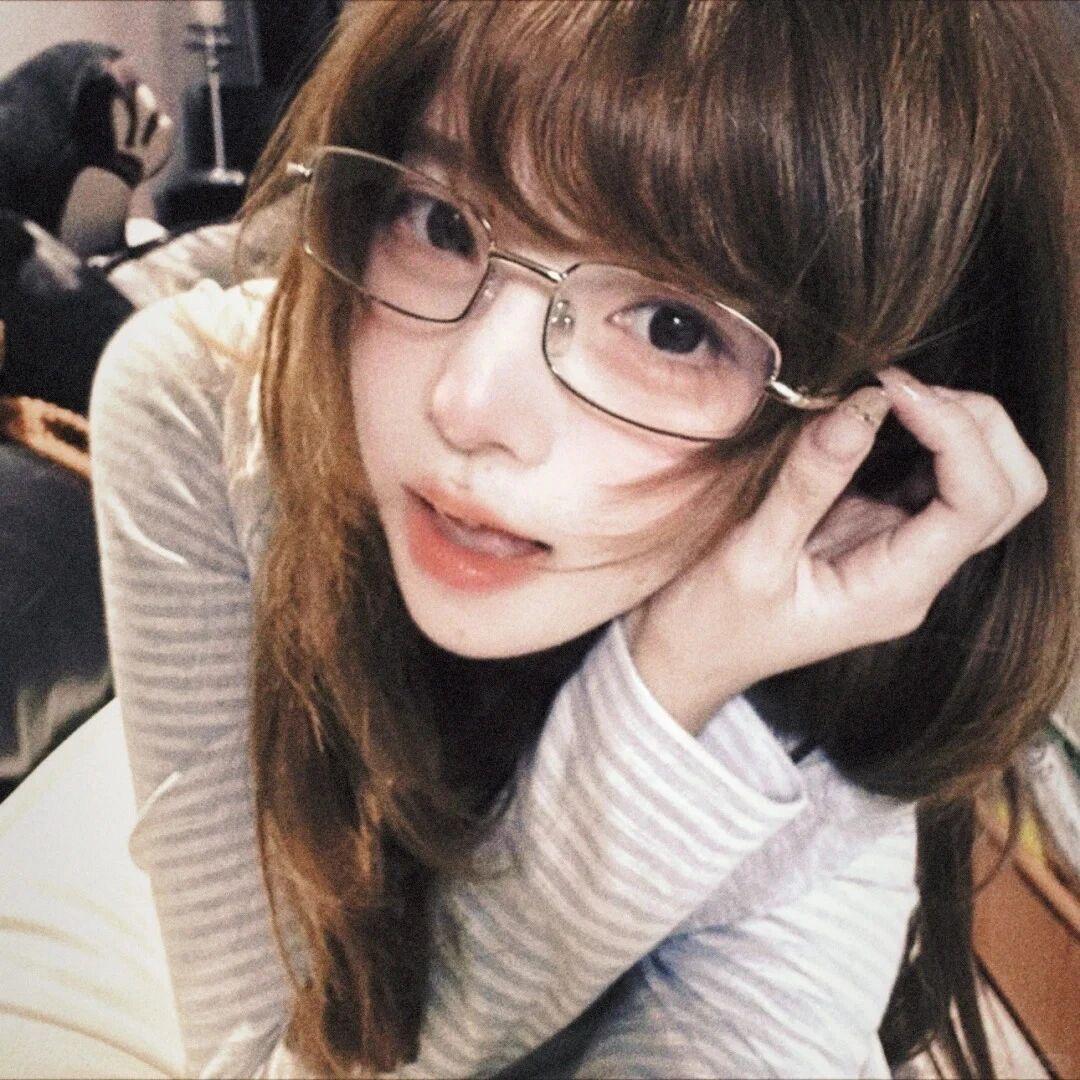 “”