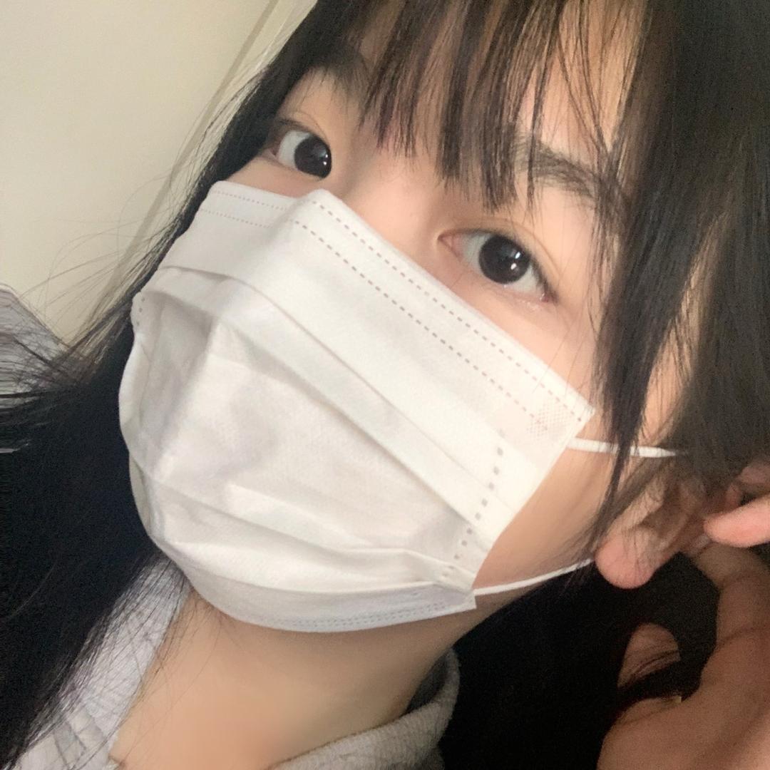 妮妮.