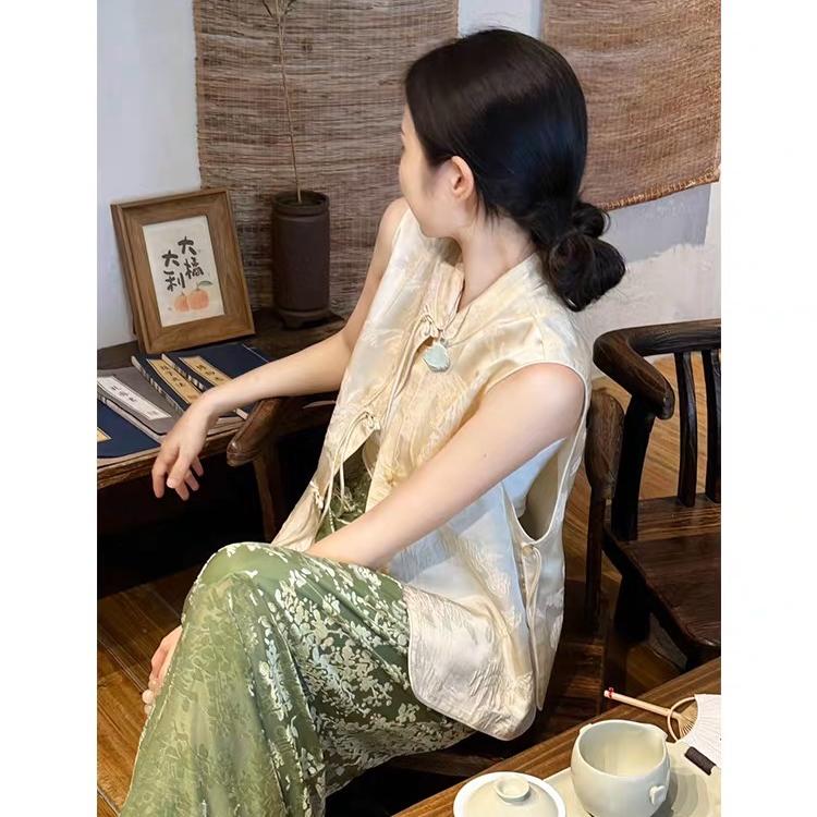 妮讯服饰