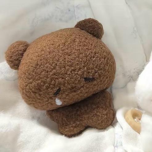 有亿点困💤
