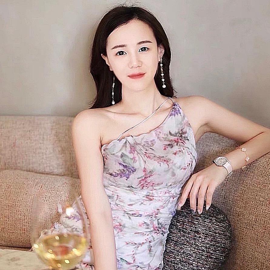 水多多老板娘