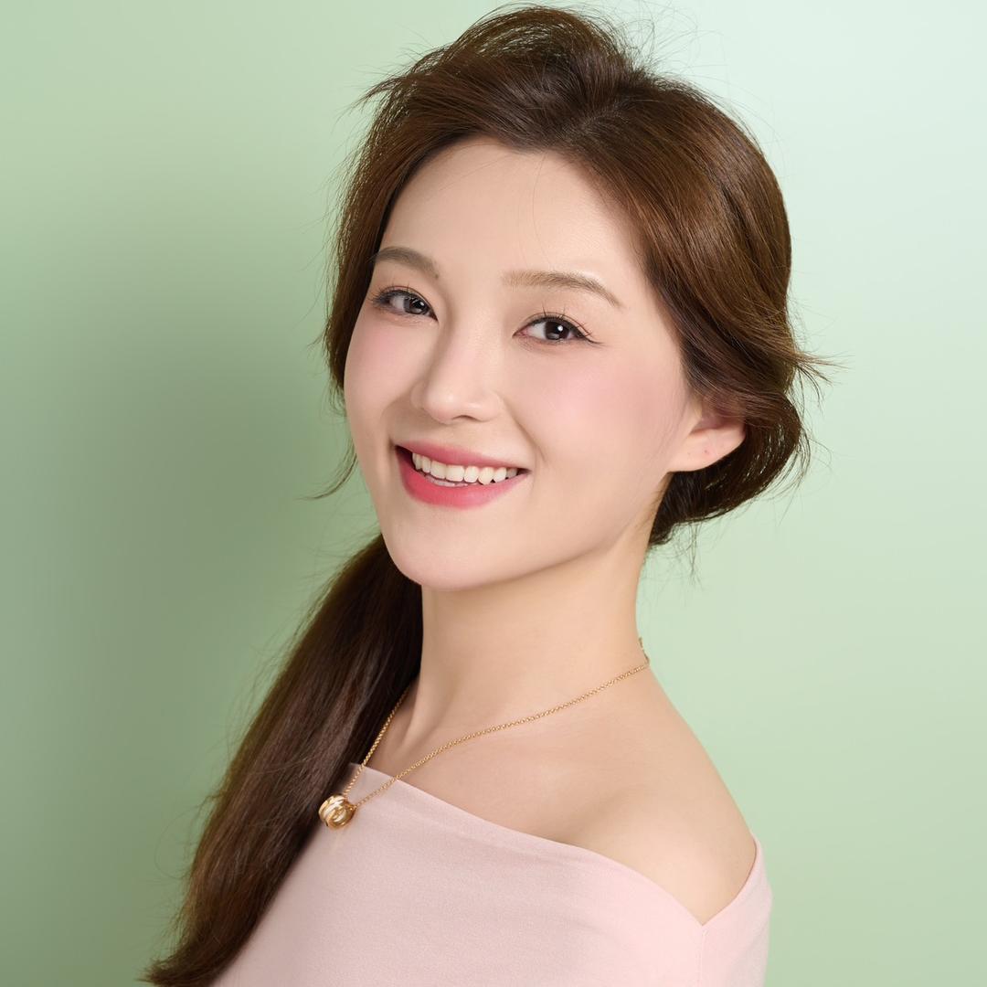 爱唱歌的龙儿姐姐