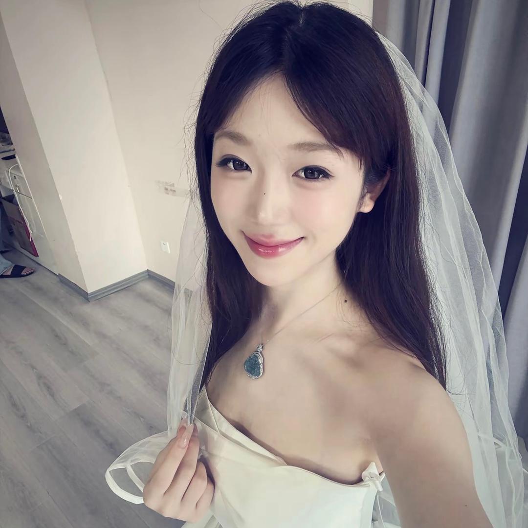 草莓味的鬼鬼