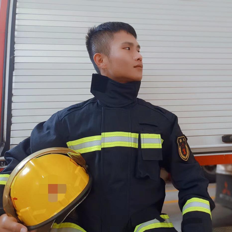 🇭🇰逆行者🚒榮少