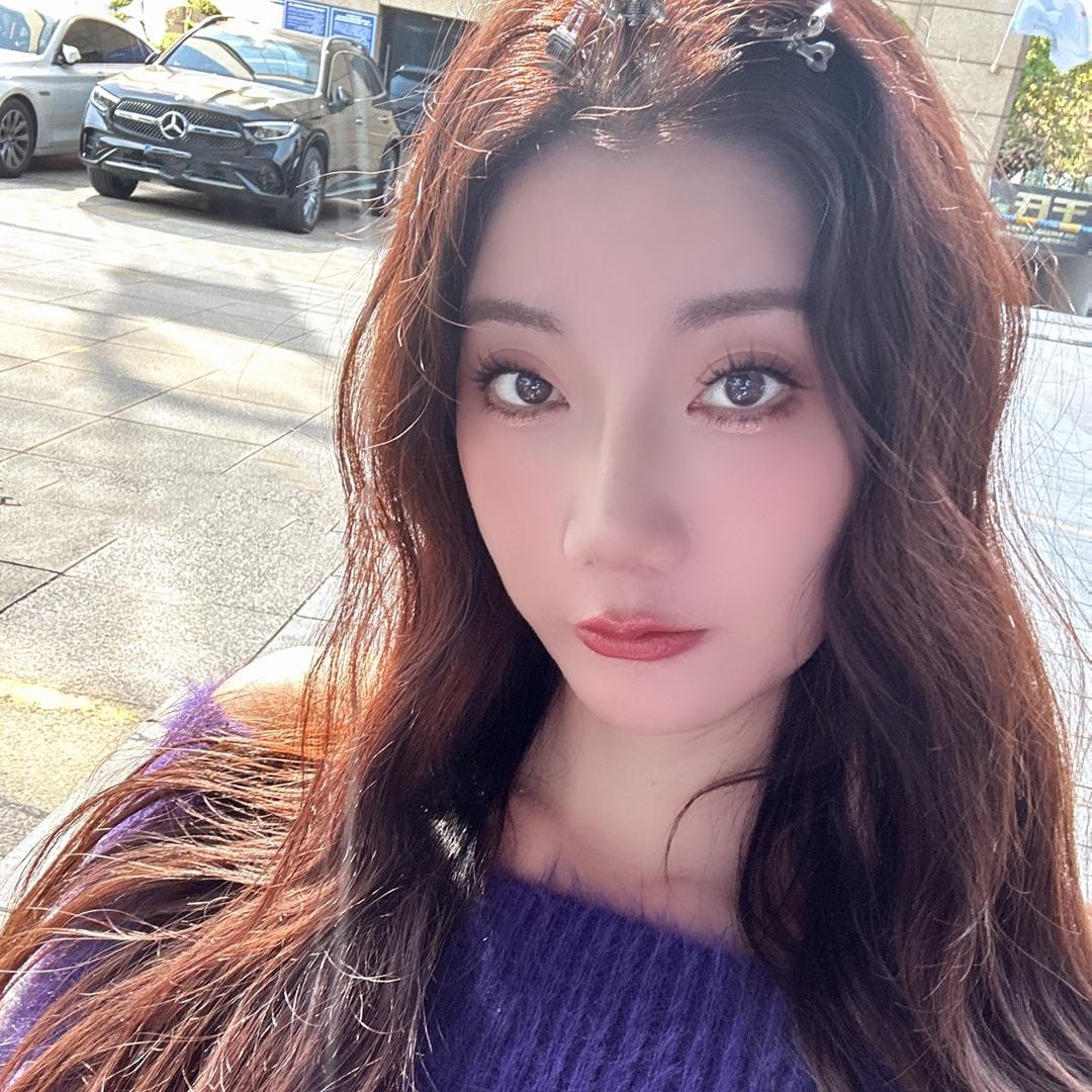 静静腿长一米八