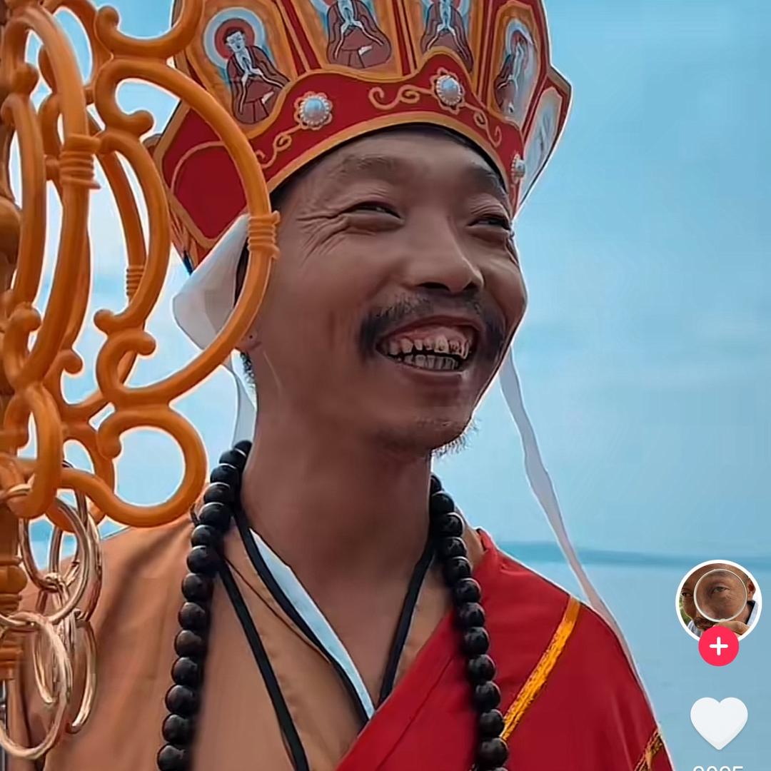 阿伯旧年呾爱抱孙