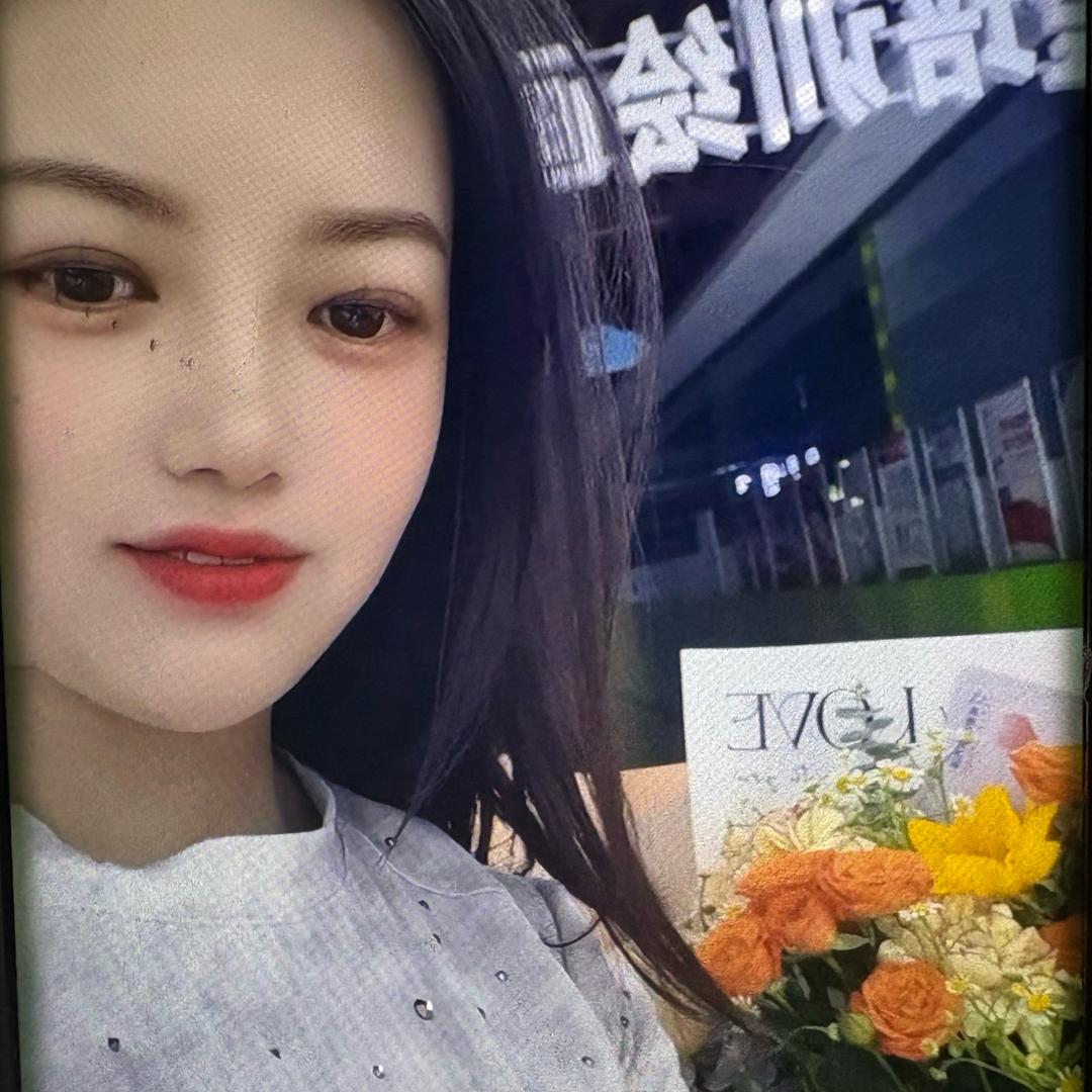 衣百万（女装穿搭）