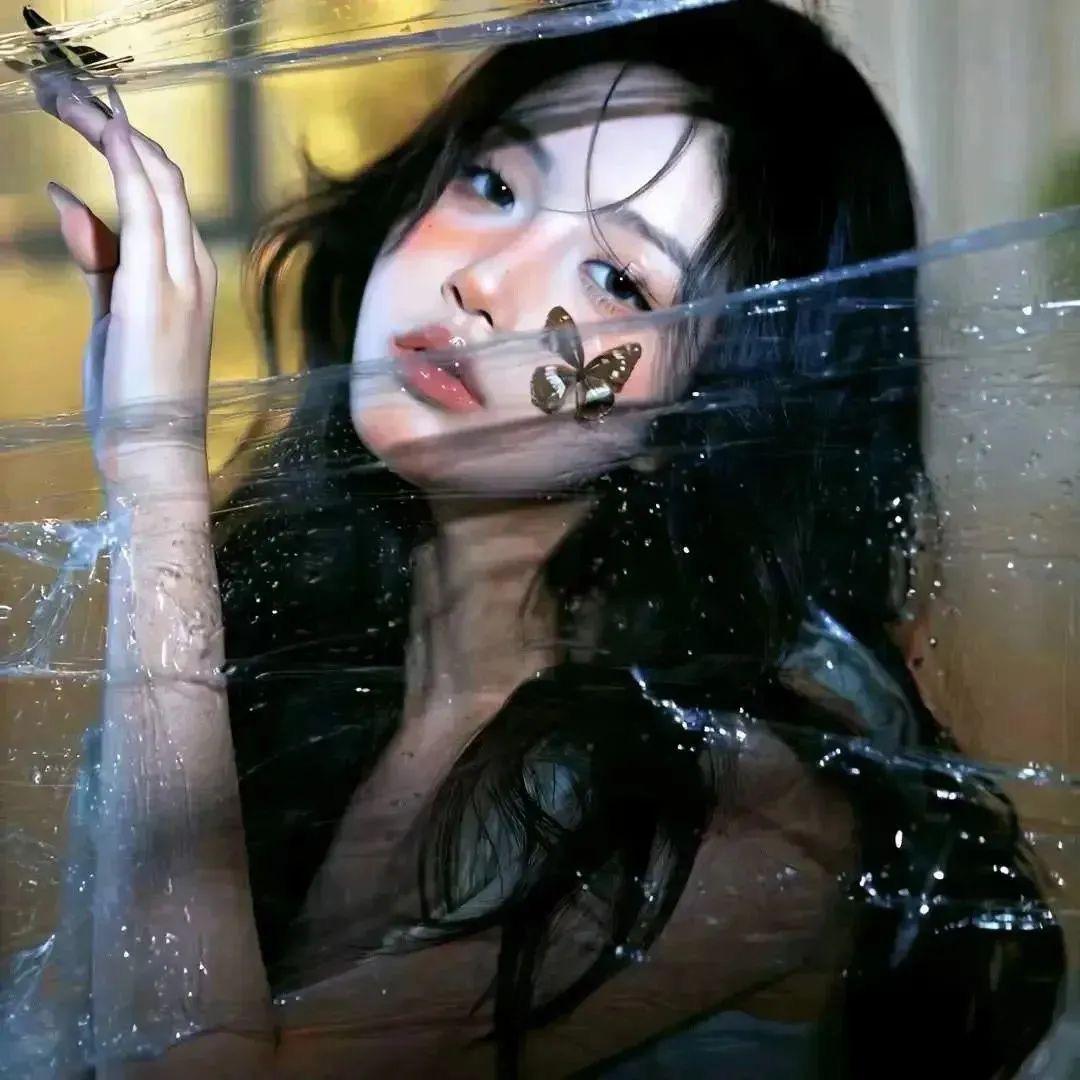 “甜栀*”