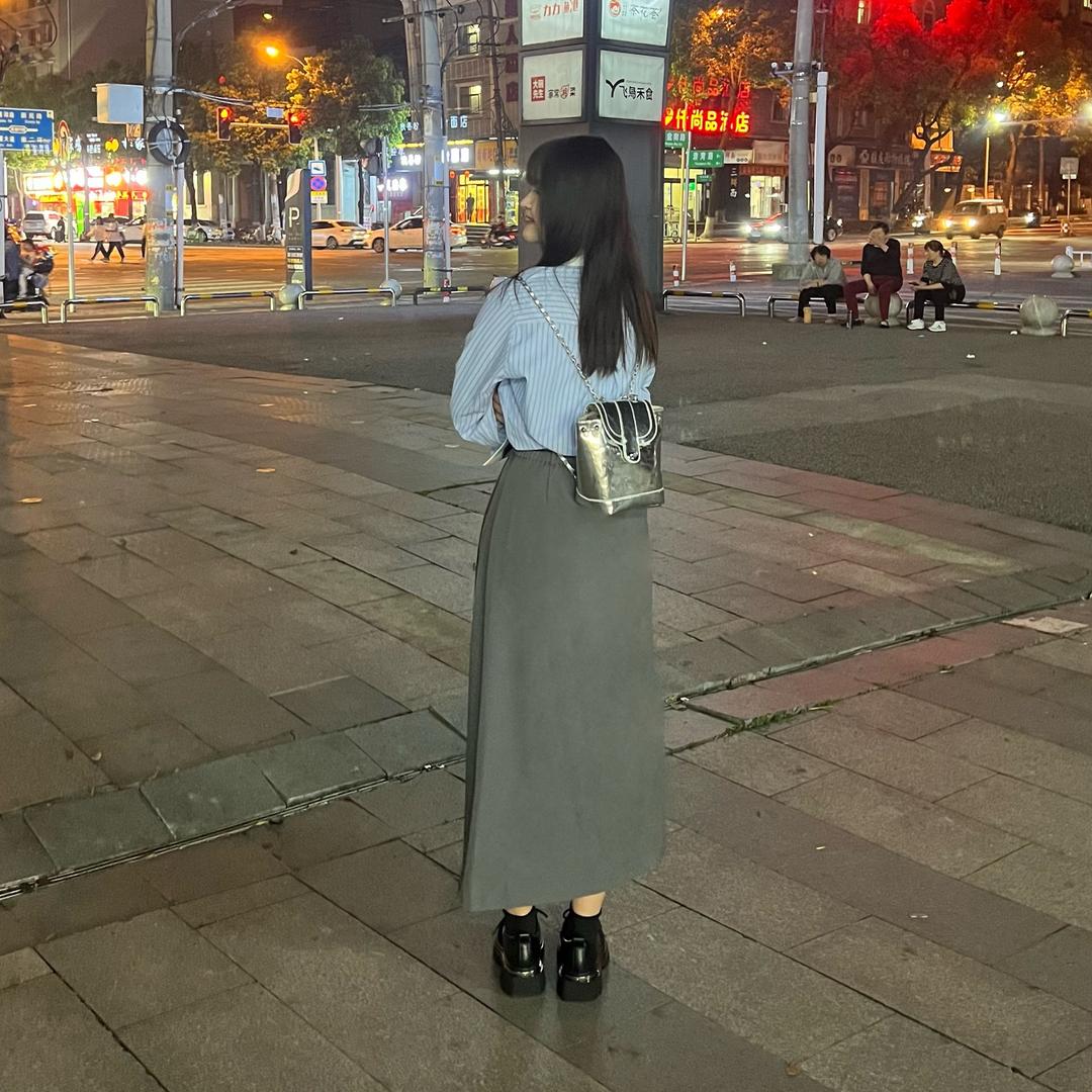 雯雯会发光