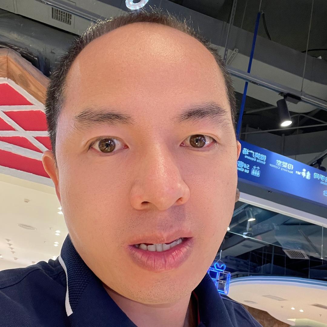 嘉嘉穿搭