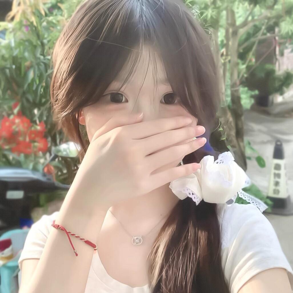 小莹爱吃