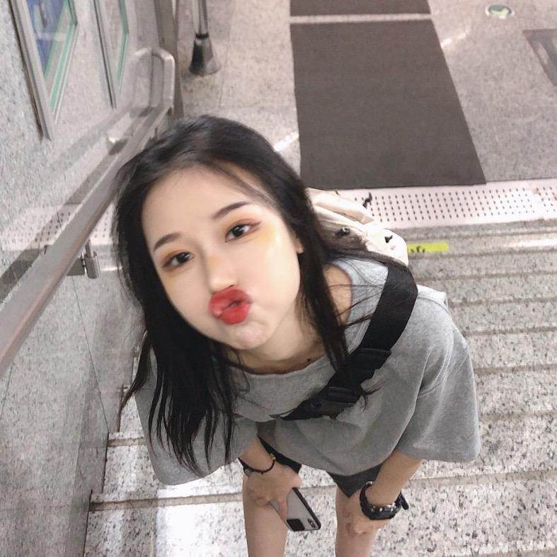 两米八的八八