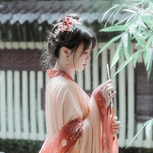化妆师芳芳（招学员，