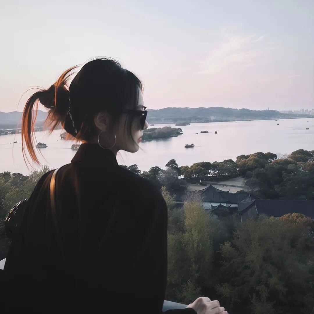 贝尓精选女装