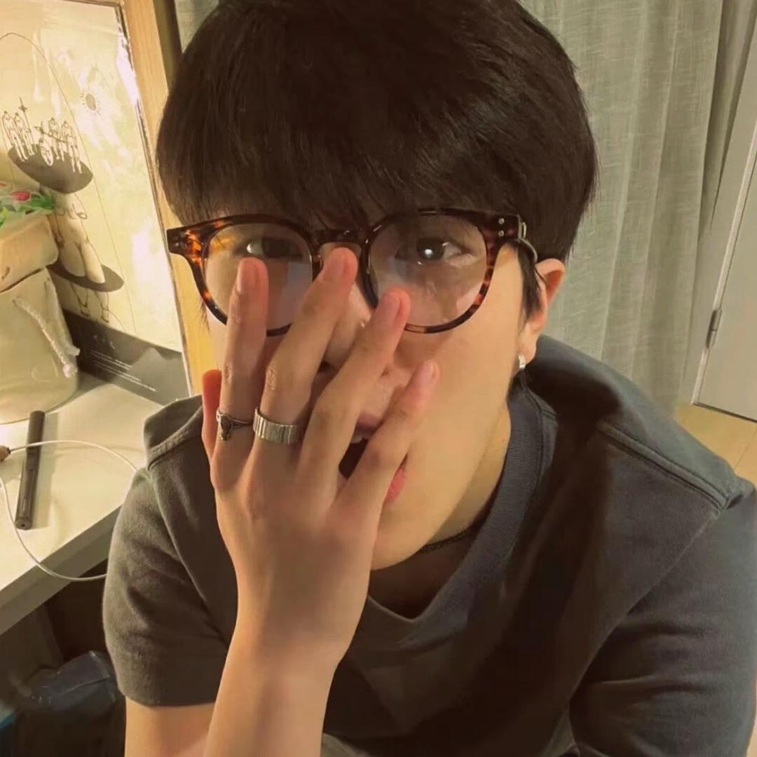 LIU LIU