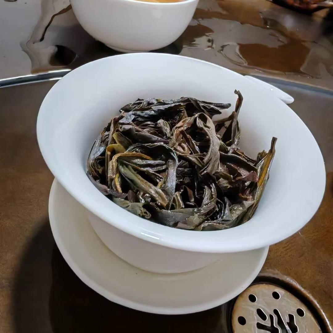 武夷山老修家丛茶