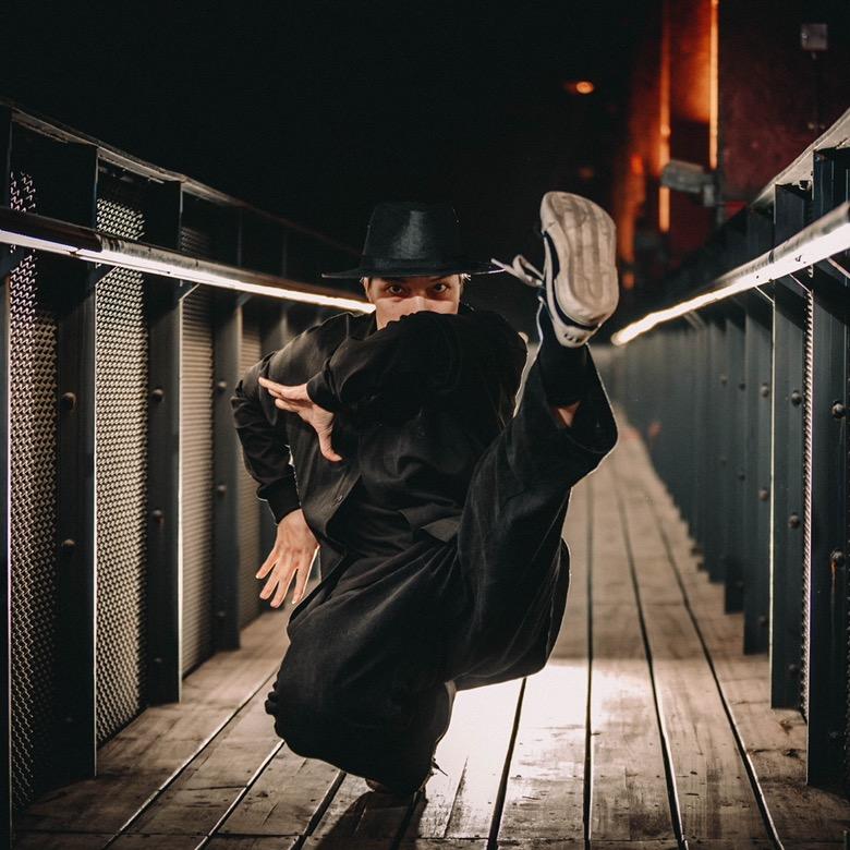极舞-钟成伟Vv