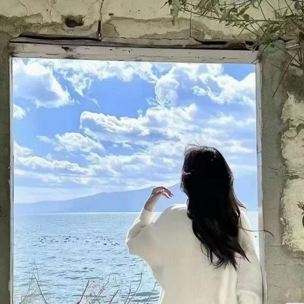 ✨ Ustinia