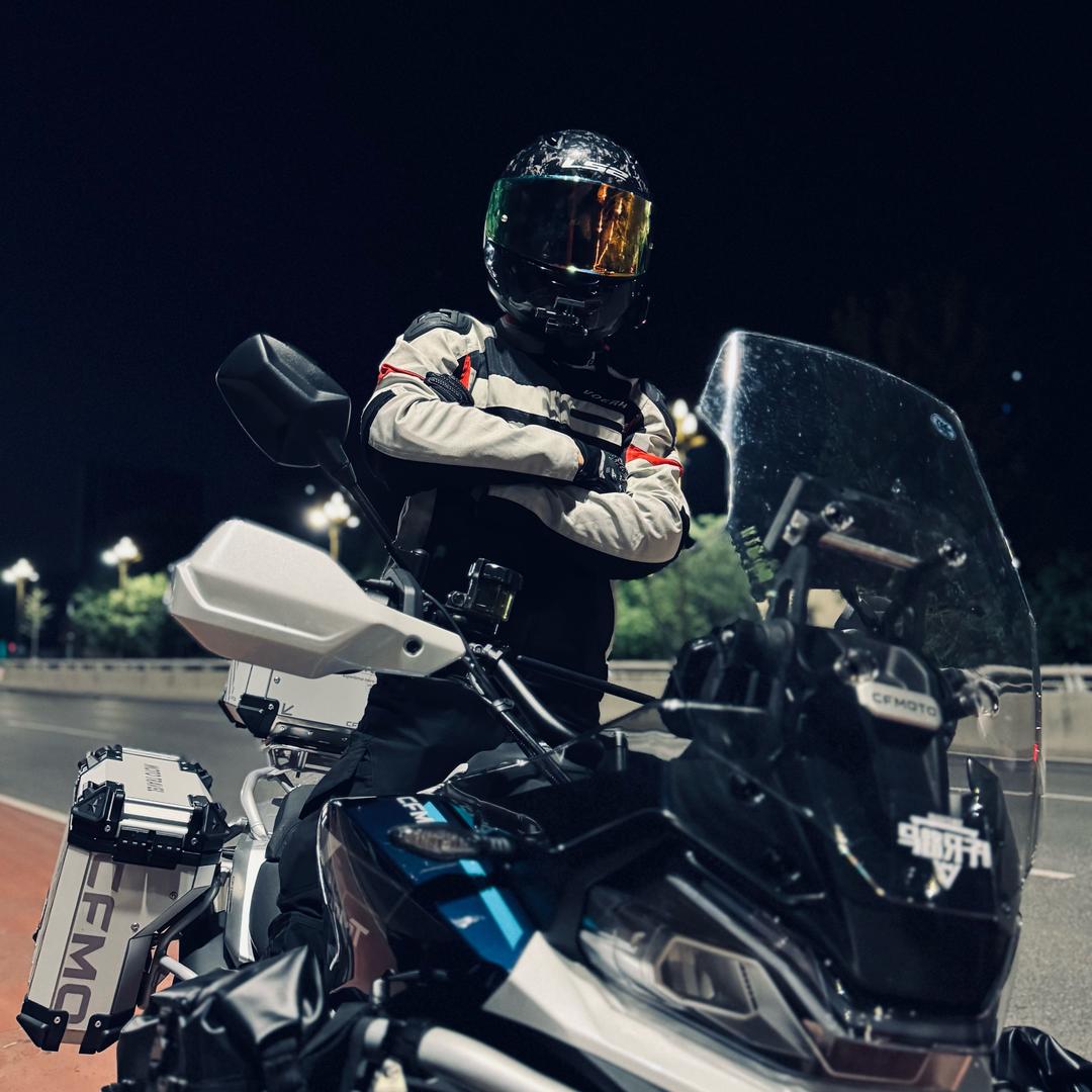 慕南不会骑拉力