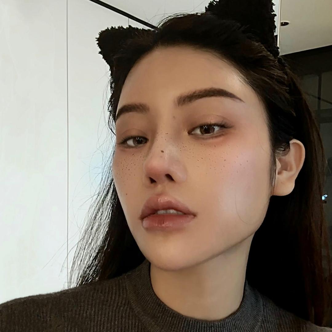 关关来撸妆