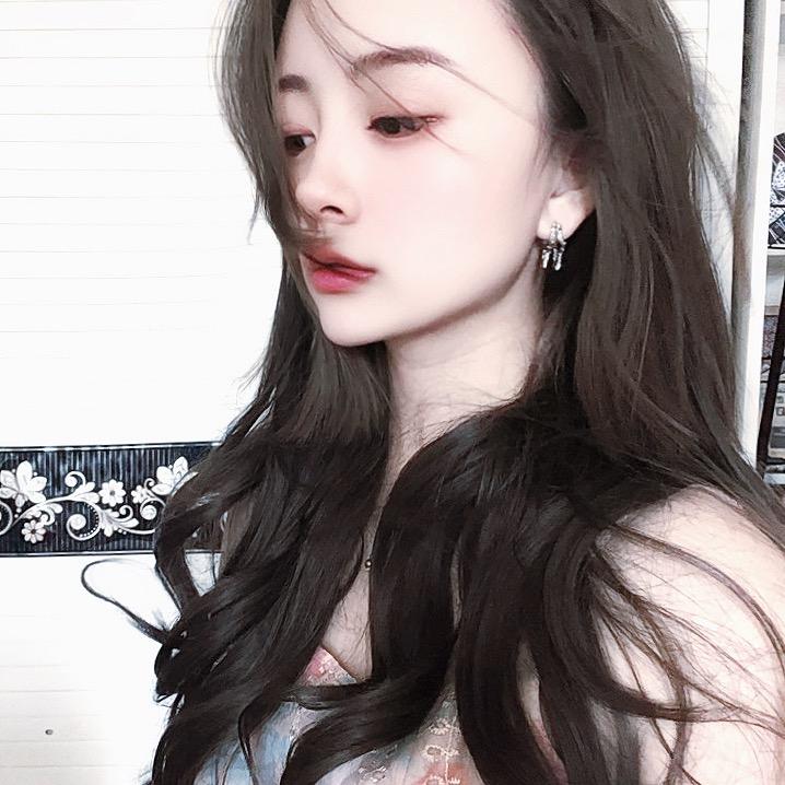 艾 静 คิดถึง