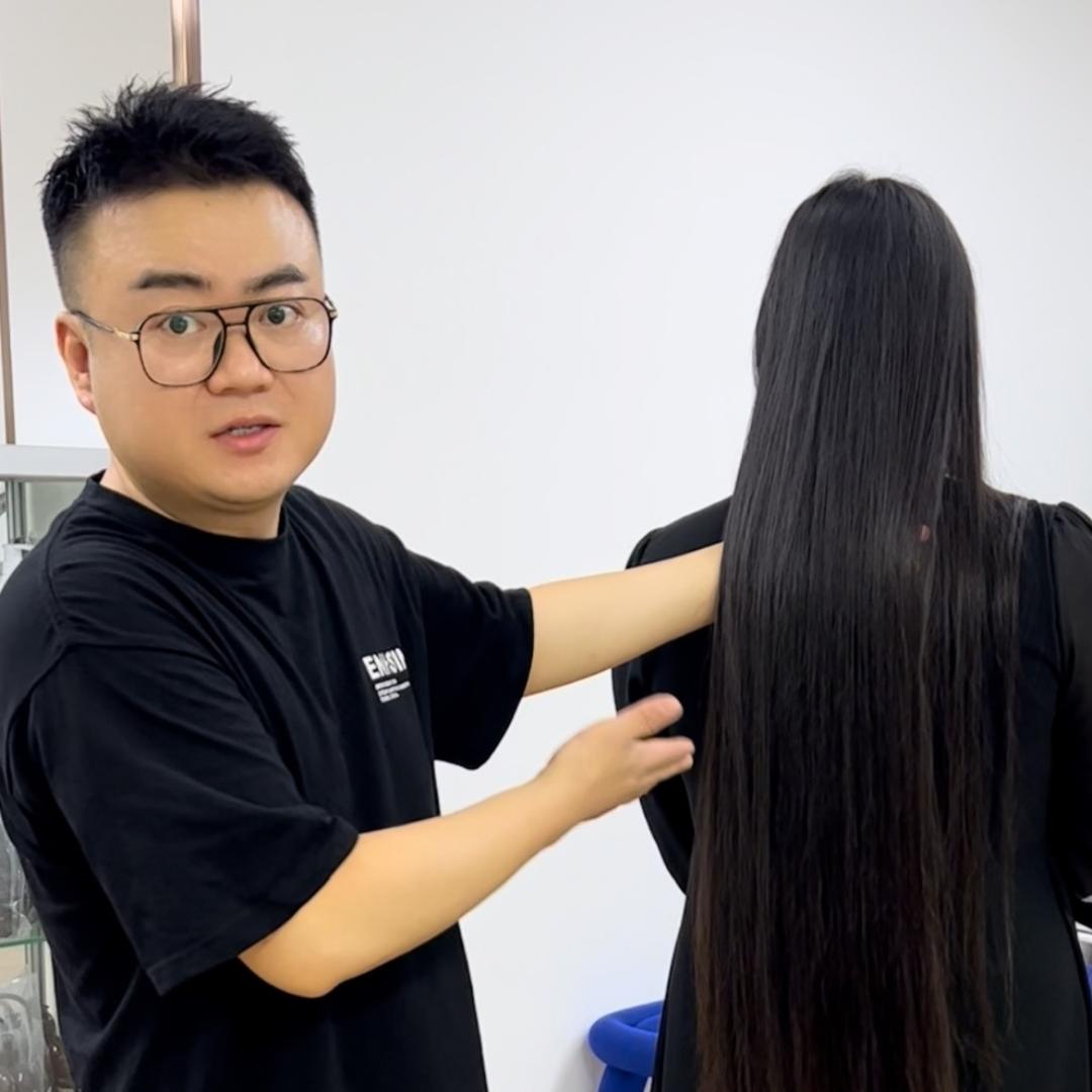 小帅收头发《假发定制》