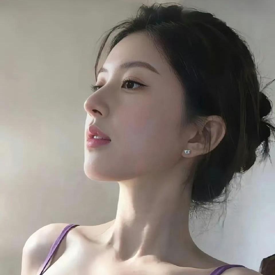 小鱼饼😽