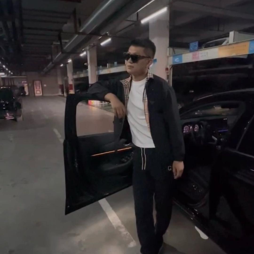 ✌🏿✌🏿✌🏿