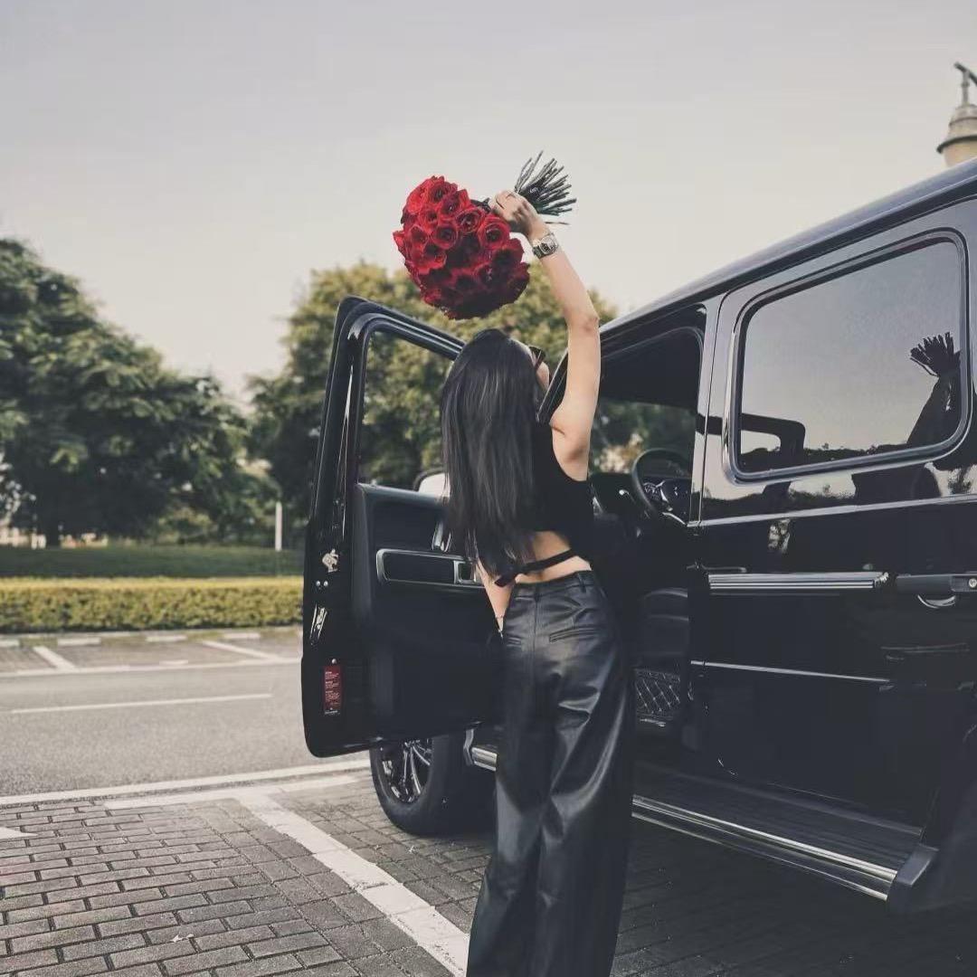 睿凡二手车销售总监 文文