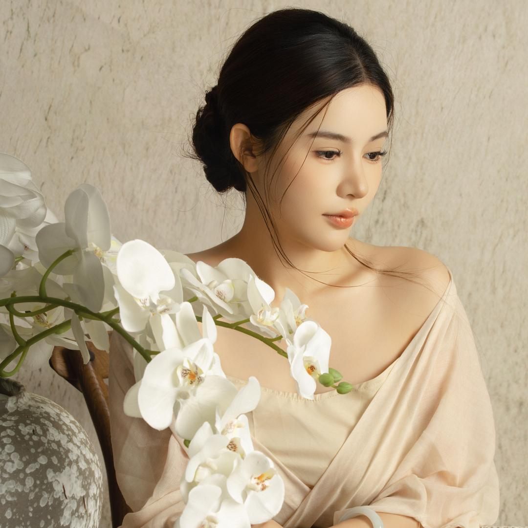 姣姣草本调肤