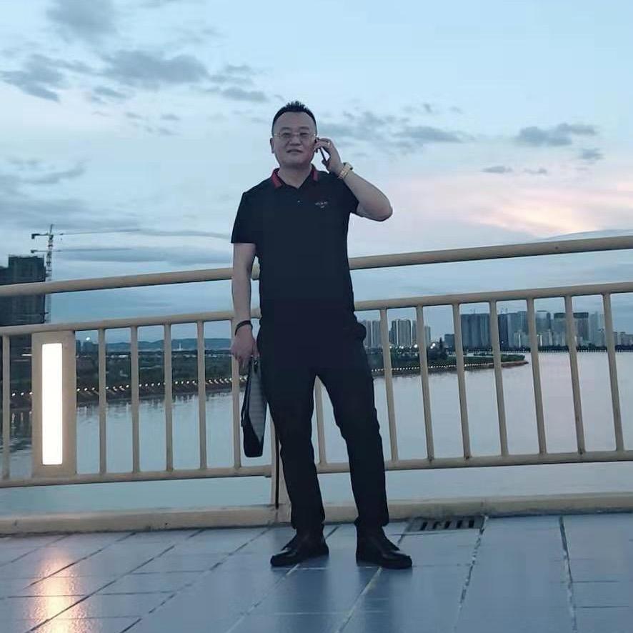 龍🐲笑敬往事