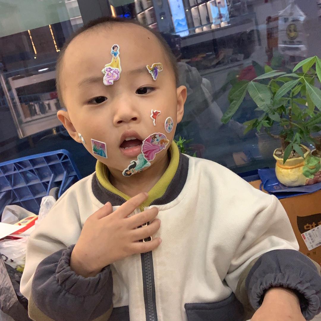 是冠熙呀～👶