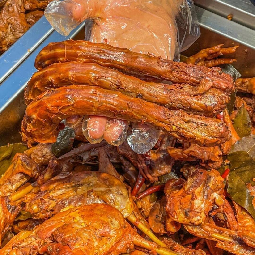 敲厚夹零食店