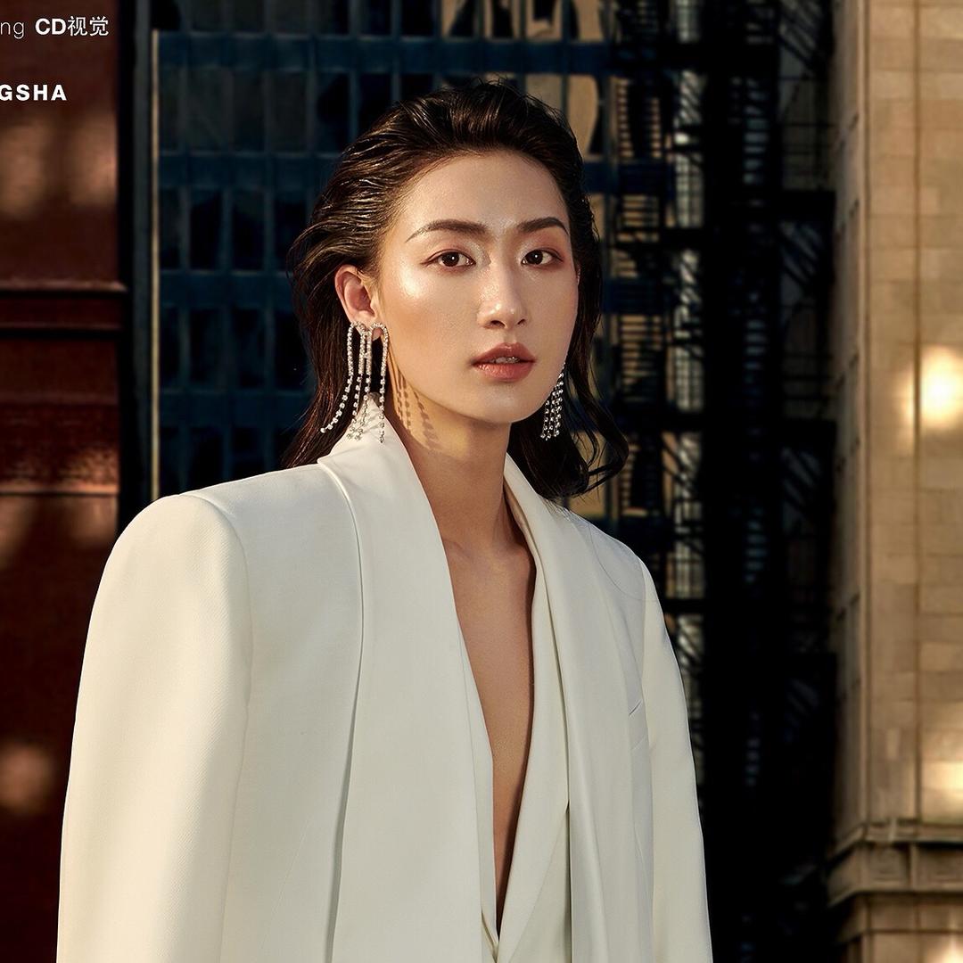 灵炫高定女装