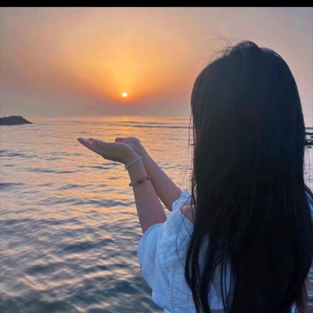玲玲：