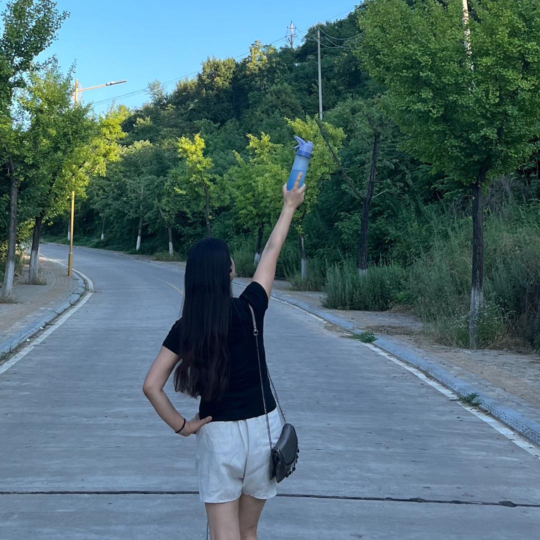 阿莲