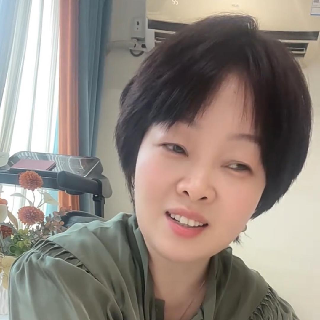安娜朋友圈
