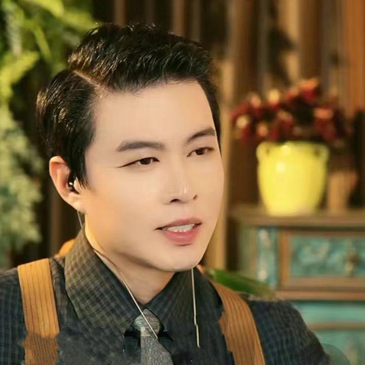 答案哥.情感倾诉馆