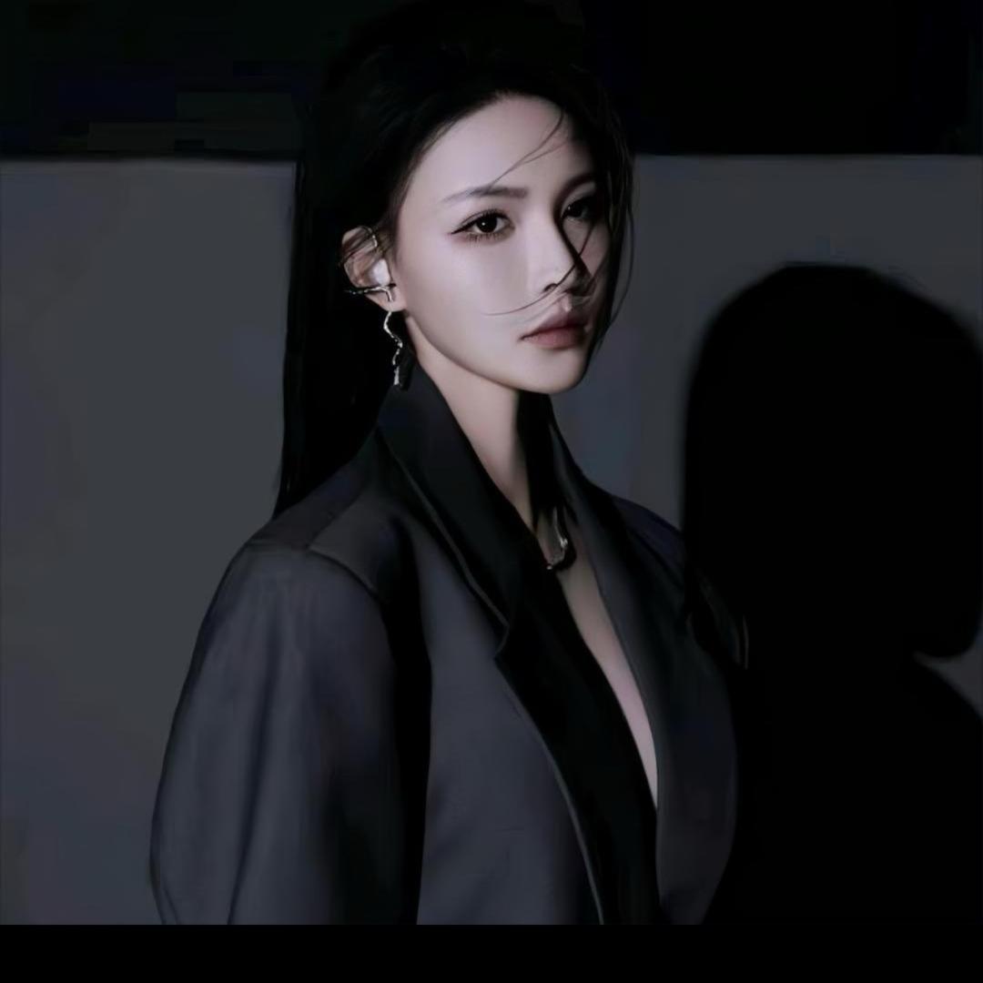 溶溶 RONGRONG -精选优质穿搭