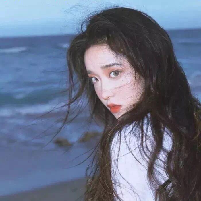 小婉还很清醒