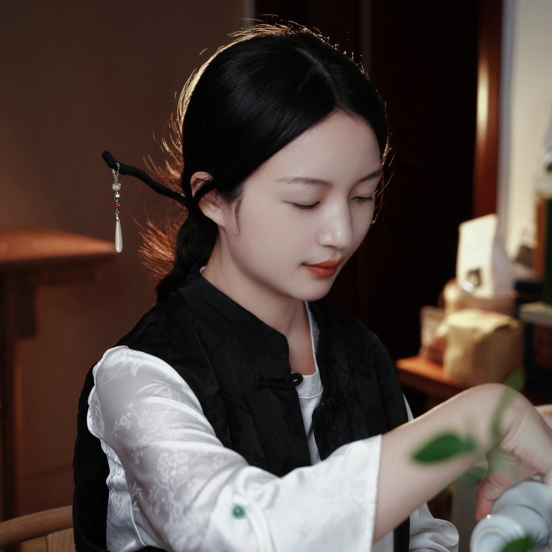 小茶姐