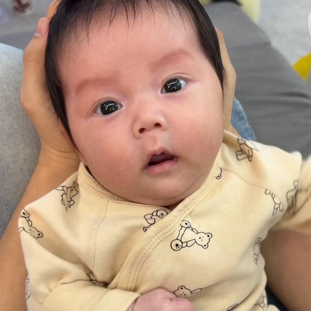 嘟嘟小盆友