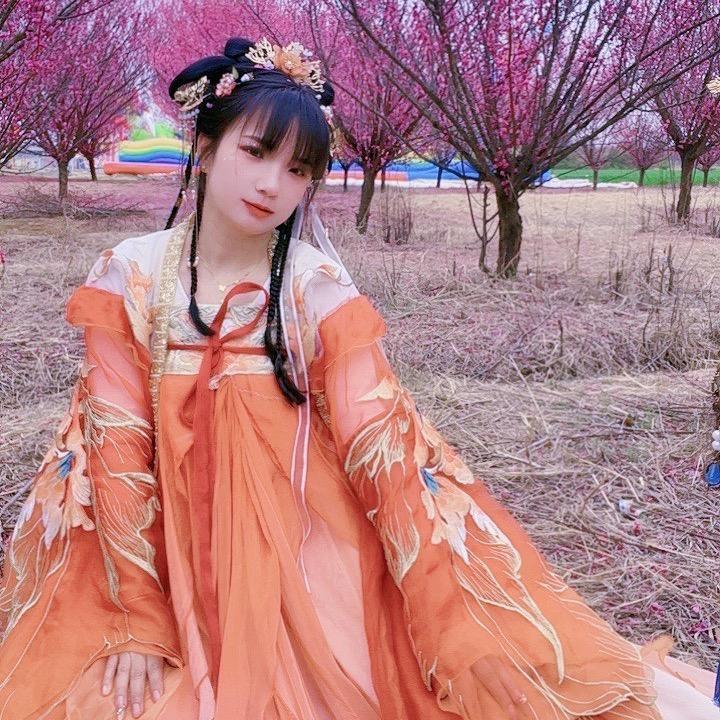 谷城美丽穿娜宝宝