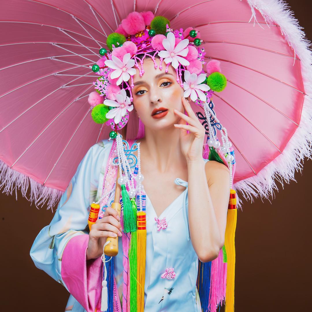 魅可谦尚化妆培训