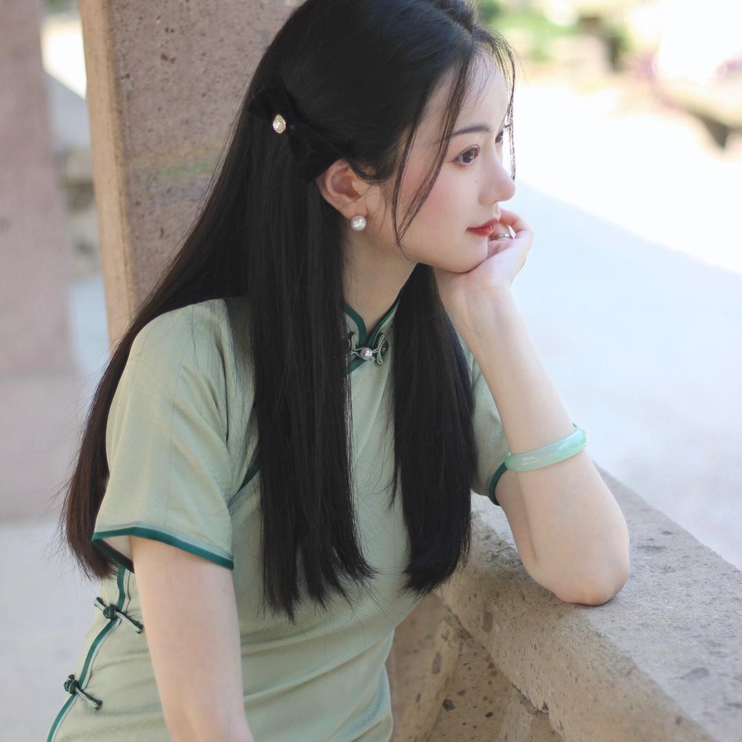 麟绣旗袍