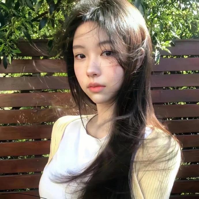 月月朋